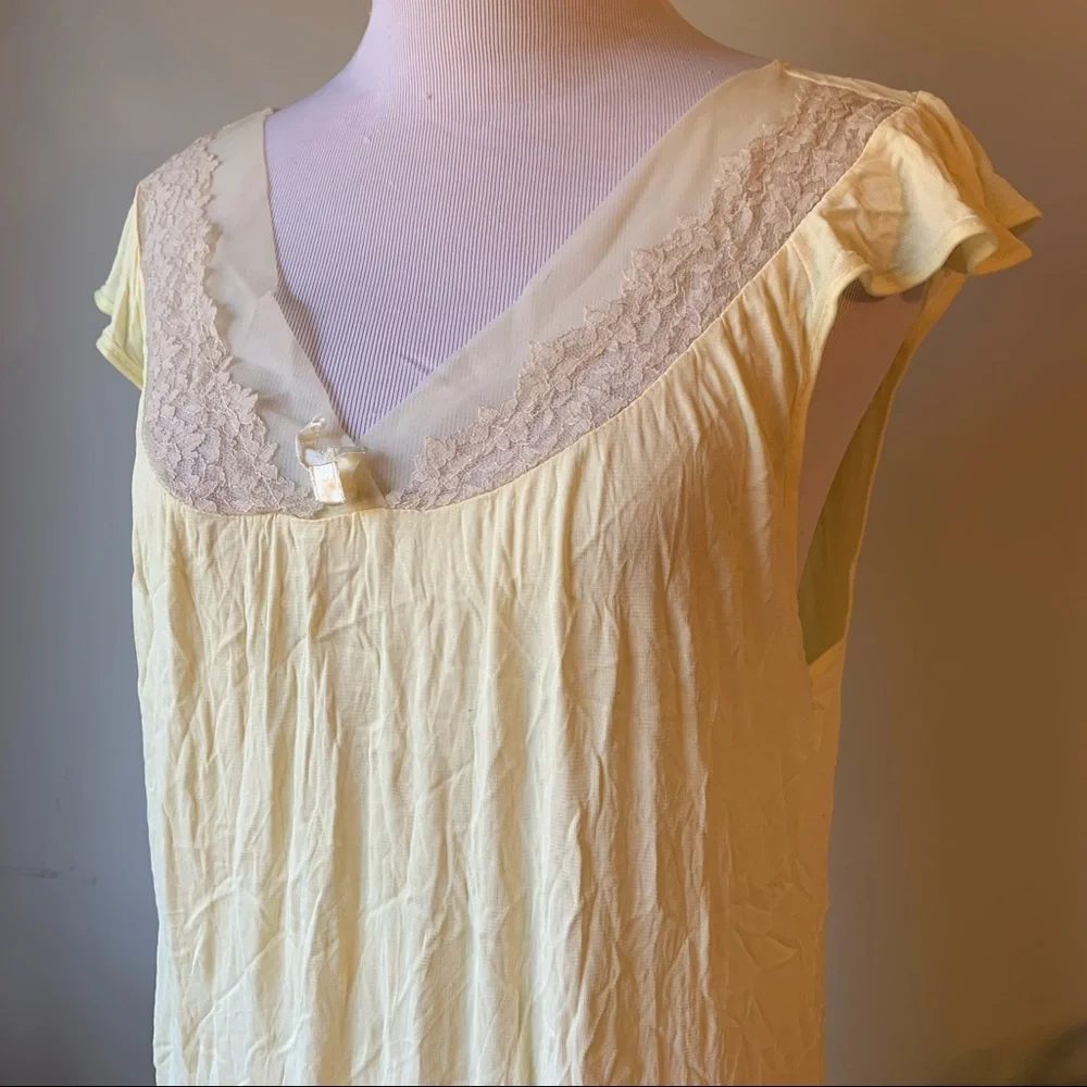 Vintage Pastel Yellow Floral Lace Neckline Nightgown Valentine’s Lingerie Med.? - Picture 4 of 13
